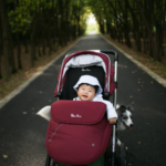 Pros and Cons of Using Stroller While Traveling